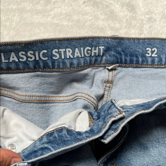 J. Crew Women's Straight-Leg Jeans in Medium Blue - Picture 2 of 10